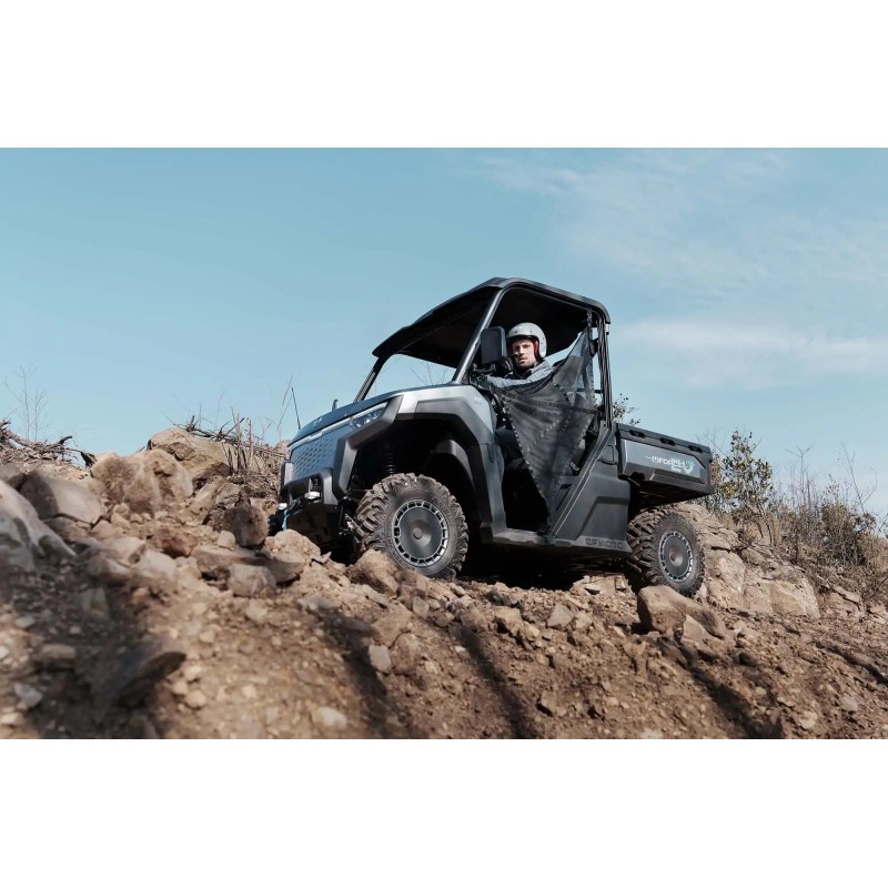 UFORCE 600 EV – Buggy utilitaire 100% électrique CFMOTO | Hexagone Défense