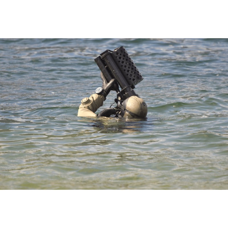 Lance-grappin tactique professionnel – Accès et franchissement | Hexagone Défense