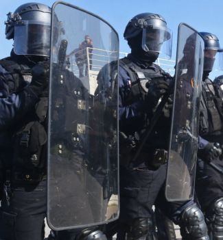 Boucliers de maintien de l’ordre